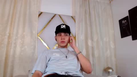 Jonathan online show from December 14, 6:30 pm