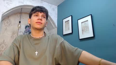Jonathan online show from December 16, 11:55 am
