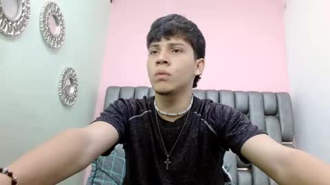 Jonathan online show from December 18, 11:56 am
