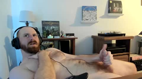 Snapshot of jonnlulz chatting on February 25, 12:36 am Jon online show from February 25, 12:36 am