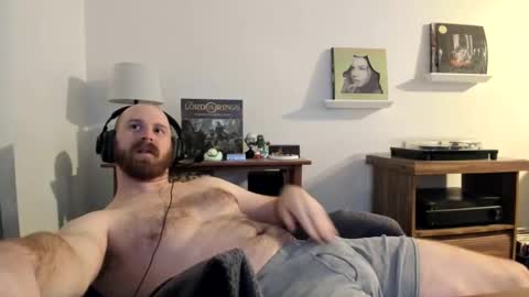 Snapshot of jonnlulz chatting on January 23, 1:41 am Jon online show from January 23, 1:41 am