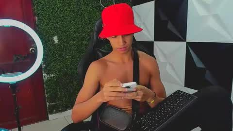 Snapshot of jose_sexycumm chatting on September 18, 7:40 pm jose_sexycumm online show from September 18, 7:40 pm