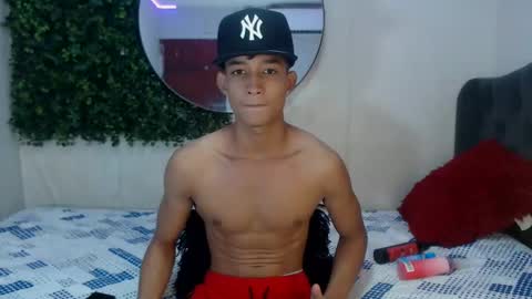 Snapshot of jose_sexycumm chatting on March 2, 8:29 pm jose_sexycumm online show from March 2, 8:29 pm