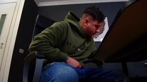 Snapshot of joshknights chatting on February 25, 5:30 am JoshKnight online show from February 25, 5:30 am