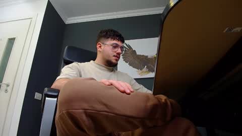 Snapshot of joshknights chatting on February 8, 11:44 am JoshKnight online show from February 8, 11:44 am