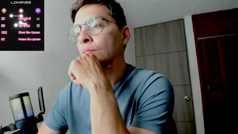 Snapshot of jriizh chatting on February 27, 2:25 am Cristian- tellme Criis online show from February 27, 2:25 am