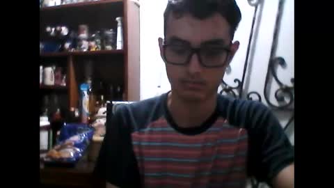 Snapshot of juanesan chatting on February 25, 12:38 pm Juanesan CaballeroSolitario online show from February 25, 12:38 pm