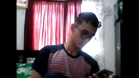 Snapshot of juanesan chatting on February 6, 2:58 pm Juanesan CaballeroSolitario online show from February 6, 2:58 pm