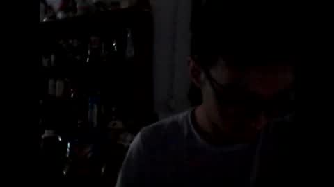 Snapshot of juanesan chatting on February 19, 12:00 pm Juanesan CaballeroSolitario online show from February 19, 12:00 pm