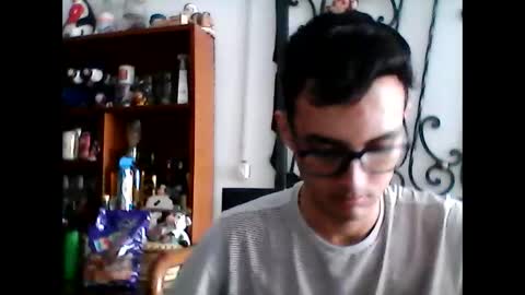 Snapshot of juanesan chatting on February 20, 2:57 pm Juanesan CaballeroSolitario online show from February 20, 2:57 pm