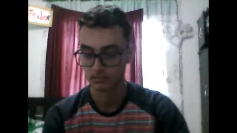 Snapshot of juanesan chatting on February 6, 11:53 am Juanesan CaballeroSolitario online show from February 6, 11:53 am