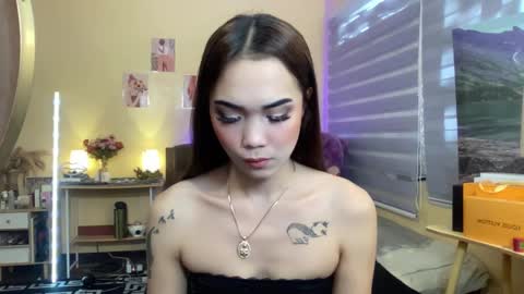 Snapshot of judiella chatting on February 7, 4:16 am EloiseMoree online show from February 7, 4:16 am