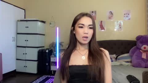 Snapshot of judiella chatting on January 4, 3:18 am EloiseMoree online show from January 4, 3:18 am