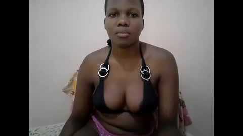juicy_bella2 online show from September 12, 7:43 am