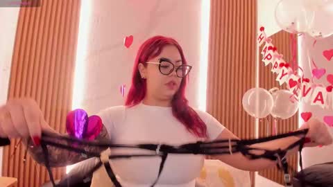 Juicy online show from February 15, 11:17 am
