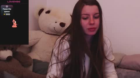 laura online show from January 24, 11:12 pm