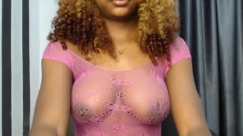 Snapshot of juicy_plumx chatting on February 8, 8:42 am Wet Baddie online show from February 8, 8:42 am