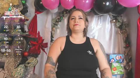 juleejoel online show from December 31, 2:47 pm