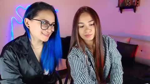 Jules and Gia online show from March 8, 9:29 pm