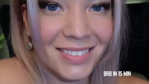 Snapshot of julia_cute_ chatting on February 14, 3:05 pm Cute online show from February 14, 3:05 pm