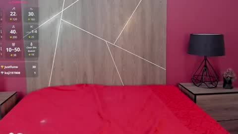 julianapiero online show from September 13, 2:08 pm