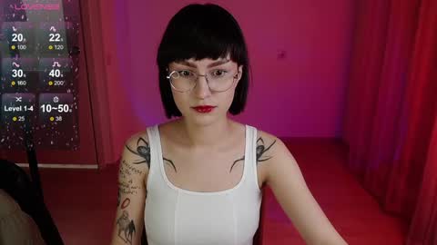 Snapshot of julierayls chatting on December 14, 11:07 am see u on Tuesday December 3 in 0200 UTC time turn on notifications so you dont miss me online show from December 14, 11:07 am