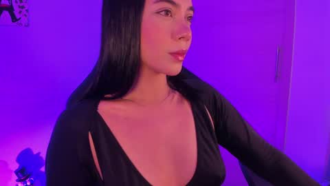 Snapshot of julietariverss chatting on December 6, 9:51 pm Julieta online show from December 6, 9:51 pm