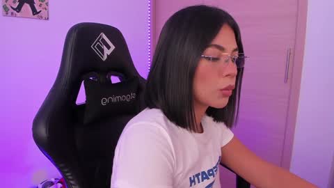 Snapshot of julietariverss chatting on January 20, 1:53 pm Julieta online show from January 20, 1:53 pm