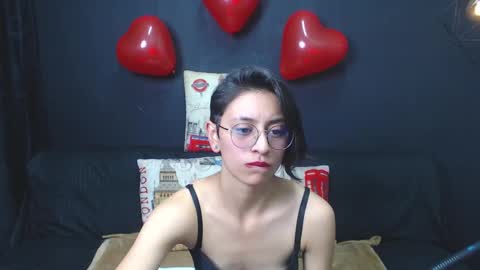 julieth_garcia_1 online show from February 19, 2:01 pm