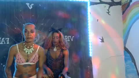 Snapshot of julieth_wolf chatting on February 2, 11:00 pm Julieth Wolf online show from February 2, 11:00 pm