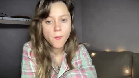 julietsensation online show from September 16, 5:05 pm