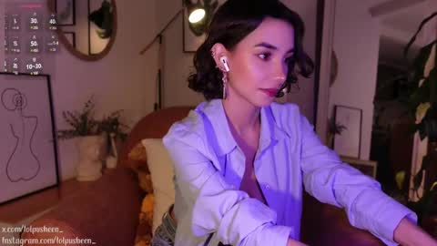 Snapshot of juliette_dee chatting on February 12, 9:33 pm Juliette Dee online show from February 12, 9:33 pm