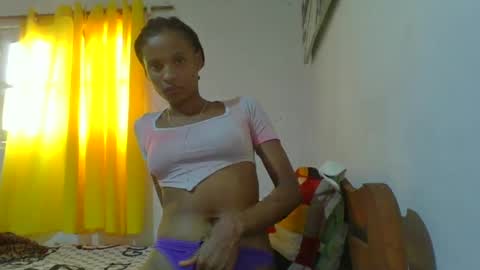 juliexexy online show from February 17, 1:55 pm