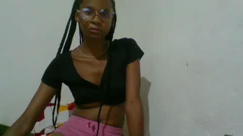 juliexexy online show from February 11, 11:12 pm