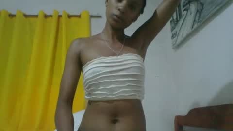 juliexexy online show from March 7, 5:28 pm