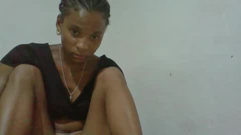 juliexexy online show from February 12, 7:35 pm