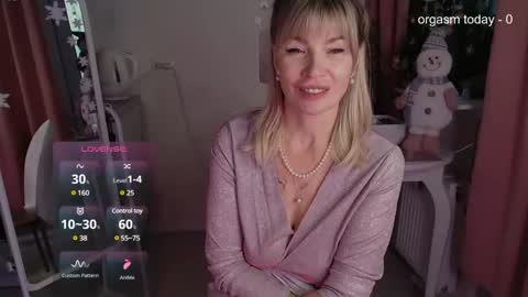 Julia online show from December 23, 8:33 am