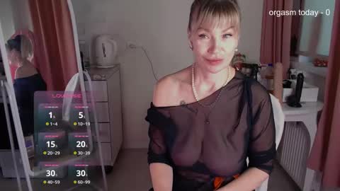 Julia online show from February 24, 5:11 am