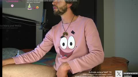 Snapshot of just_your_dreamboy chatting on January 30, 1:11 am Maxi online show from January 30, 1:11 am