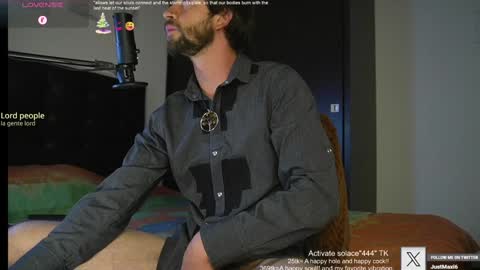 Snapshot of just_your_dreamboy chatting on February 1, 11:06 pm Maxi online show from February 1, 11:06 pm