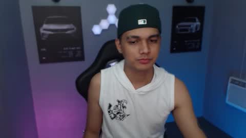 Snapshot of justagamerxxx chatting on September 10, 11:22 am Rhys online show from September 10, 11:22 am
