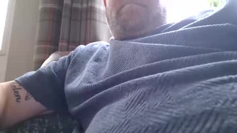 justenjoyingurcompany online show from January 23, 9:29 am