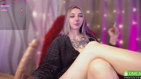 justmeowgirl online show from February 7, 7:40 am