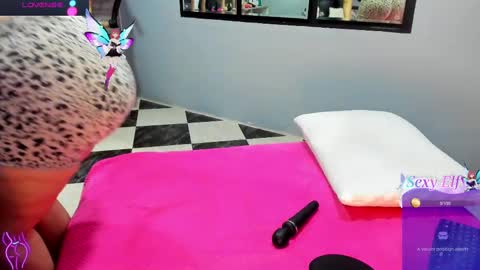 Snapshot of kagomme_h chatting on February 19, 8:22 am Antonella online show from February 19, 8:22 am