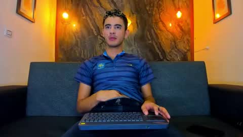 Snapshot of kai_bormann chatting on March 7, 5:18 am kai_bormann online show from March 7, 5:18 am