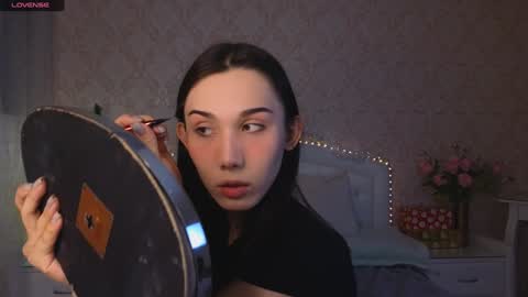 Kaia Monday Thursday FridaySaturdaySunday online show from December 29, 3:24 pm