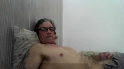 Snapshot of kalifornia91666 chatting on December 11, 7:09 am kalifornia91666 online show from December 11, 7:09 am