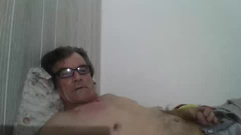 Snapshot of kalifornia91666 chatting on January 14, 1:28 pm kalifornia91666 online show from January 14, 1:28 pm