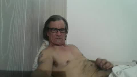 Snapshot of kalifornia91666 chatting on January 13, 3:56 am kalifornia91666 online show from January 13, 3:56 am