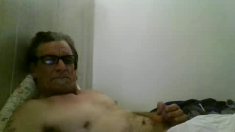 Snapshot of kalifornia91666 chatting on December 3, 11:18 am kalifornia91666 online show from December 3, 11:18 am